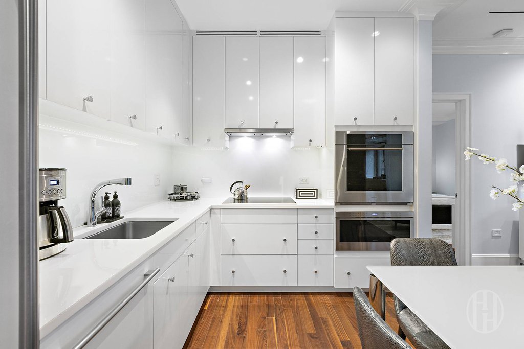 465 Park Avenue, Unit 18E photo 4