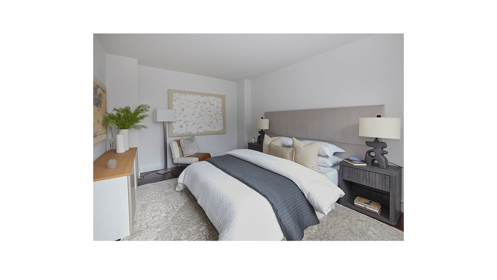 212 East 47th Street, Unit 27G photo 3
