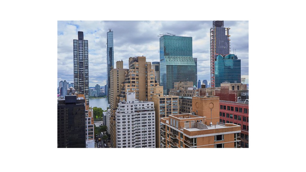 212 East 47th Street, Unit 27G photo 8