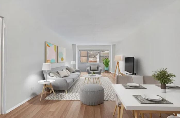 321 East 48th Street, Unit 9D photo 3