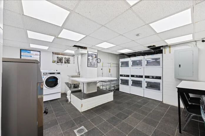 321 East 48th Street, Unit 9D photo 15
