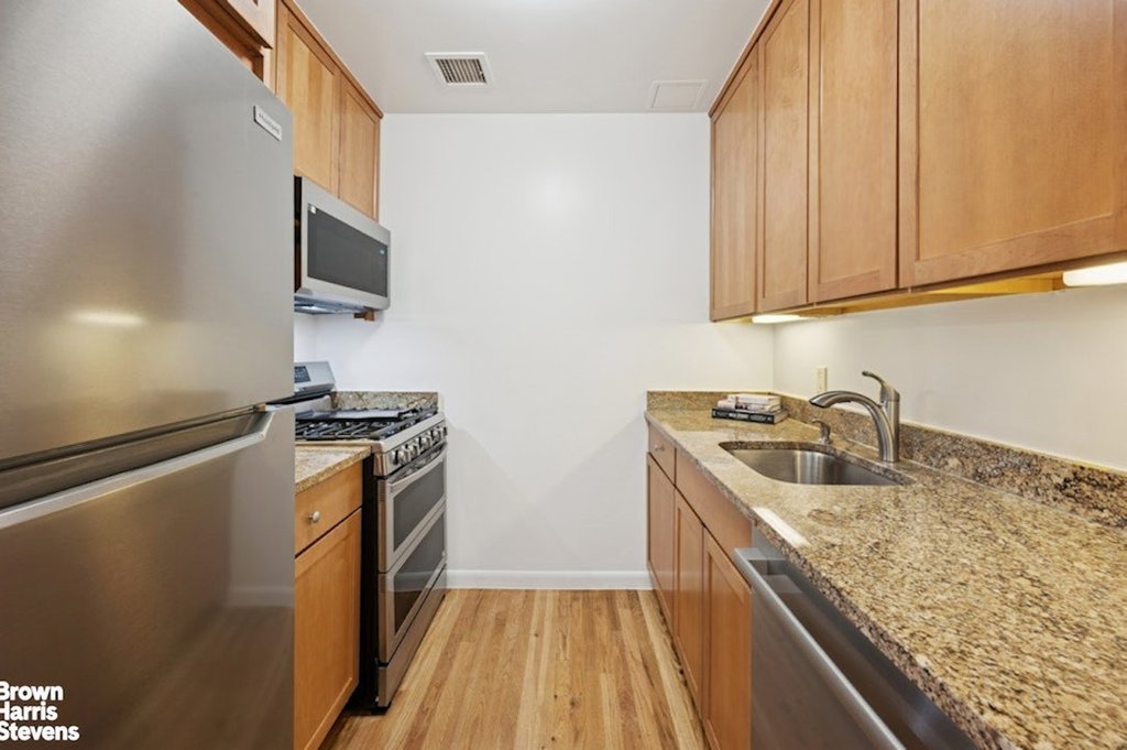 69 East 130th Street, Unit PHB photo 4