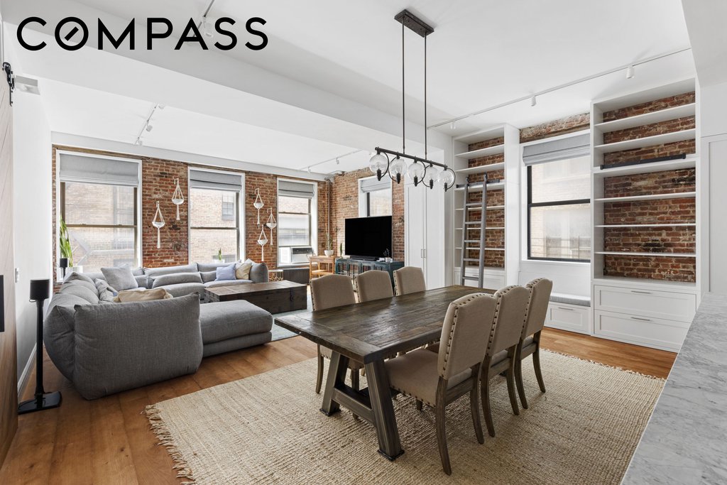 30 East 10th Street, Unit 6S photo 2