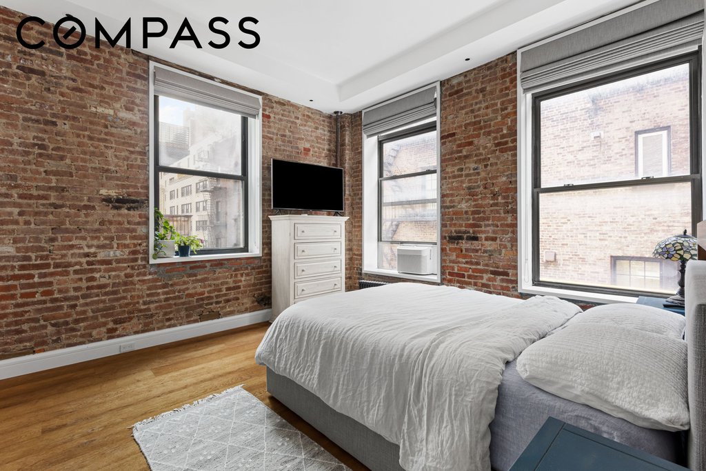 30 East 10th Street, Unit 6S photo 6