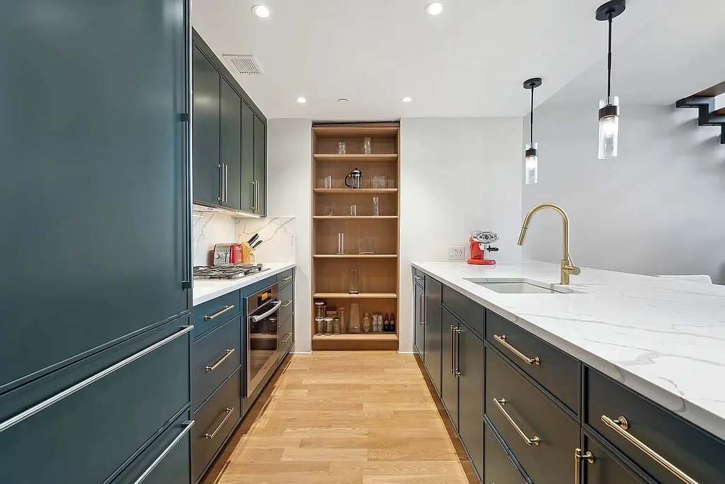 464 West 44th Street, Unit PHC photo 3