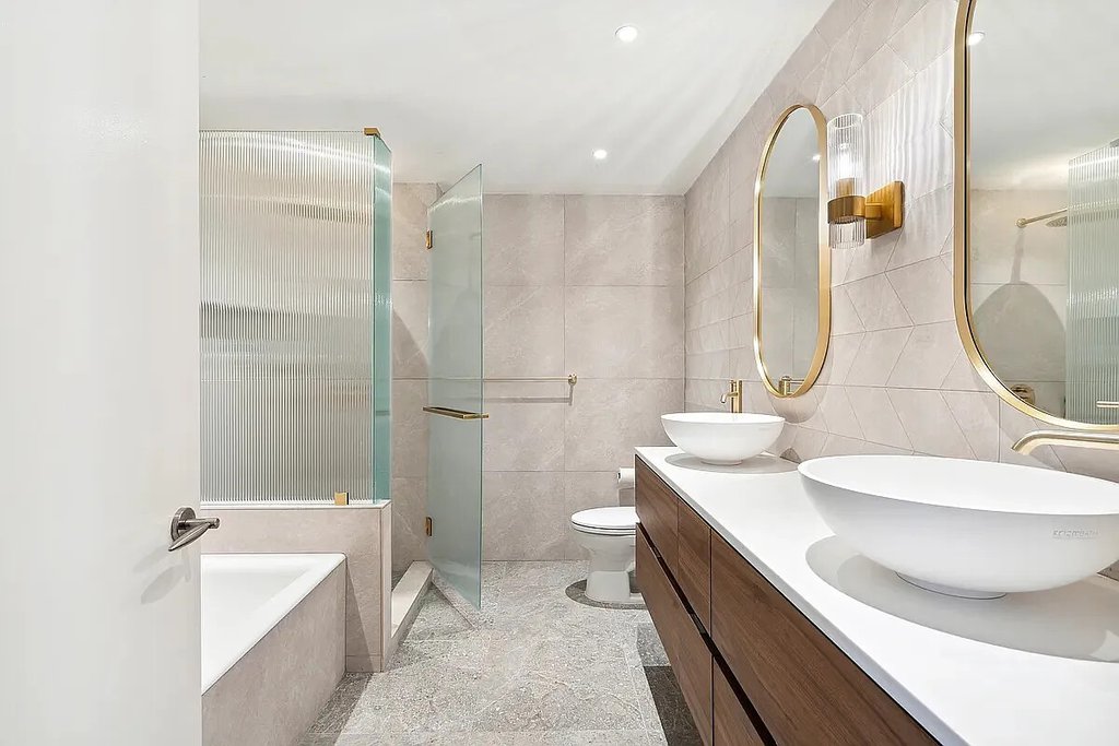 464 West 44th Street, Unit PHC photo 5