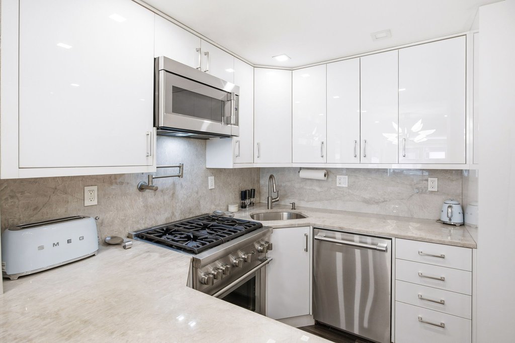 211 East 53rd Street, Unit 4K photo 7