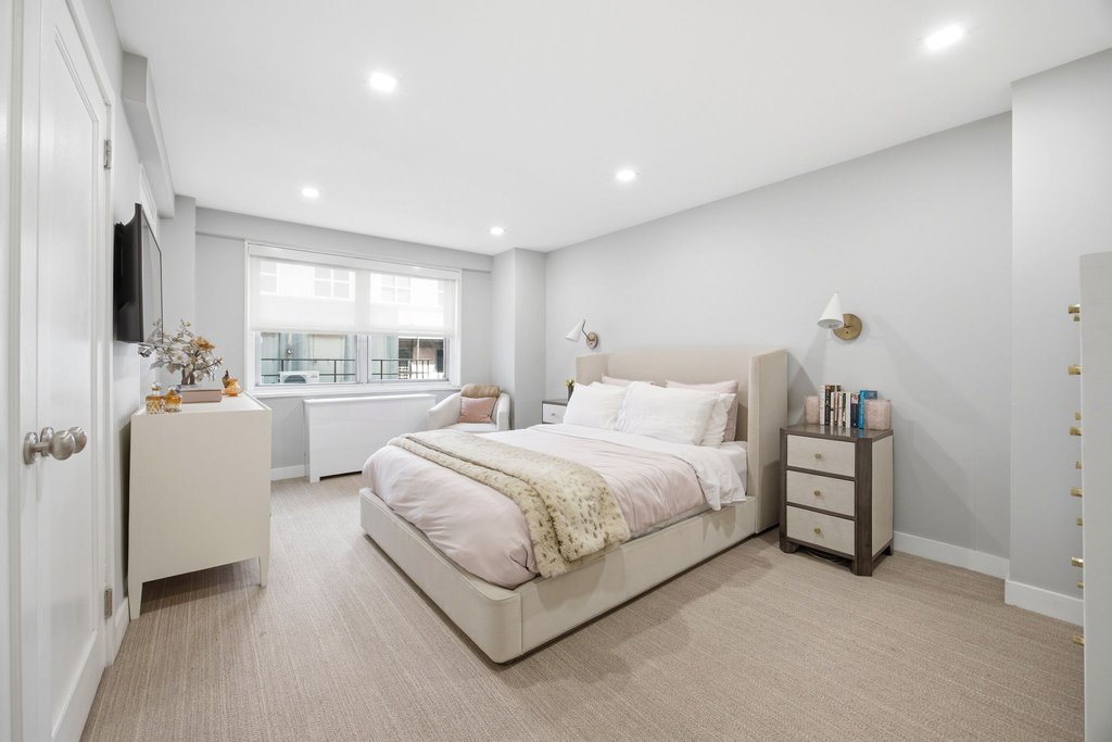 211 East 53rd Street, Unit 4K photo 9