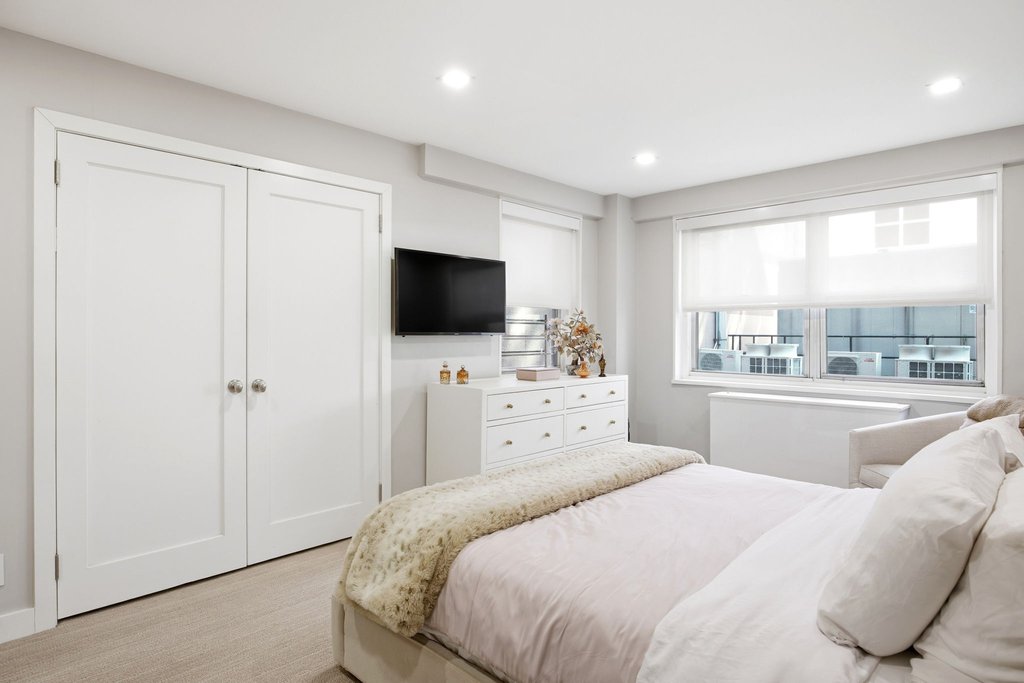 211 East 53rd Street, Unit 4K photo 10