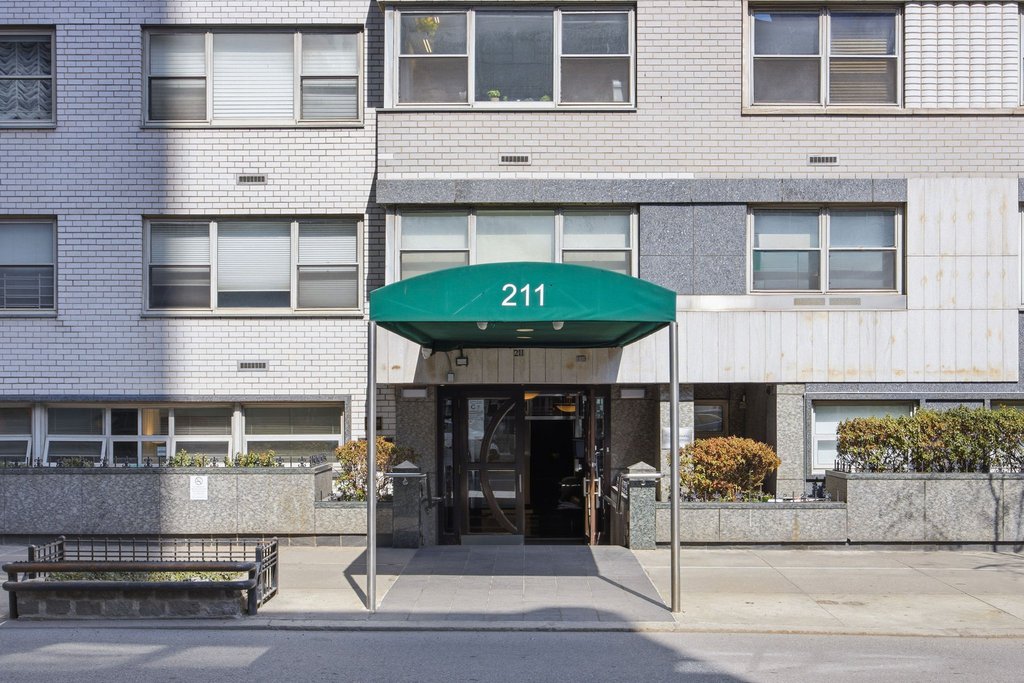 211 East 53rd Street, Unit 4K photo 20