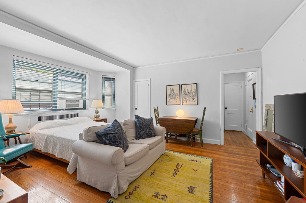 34-20 79th Street, Unit 1 photo 2