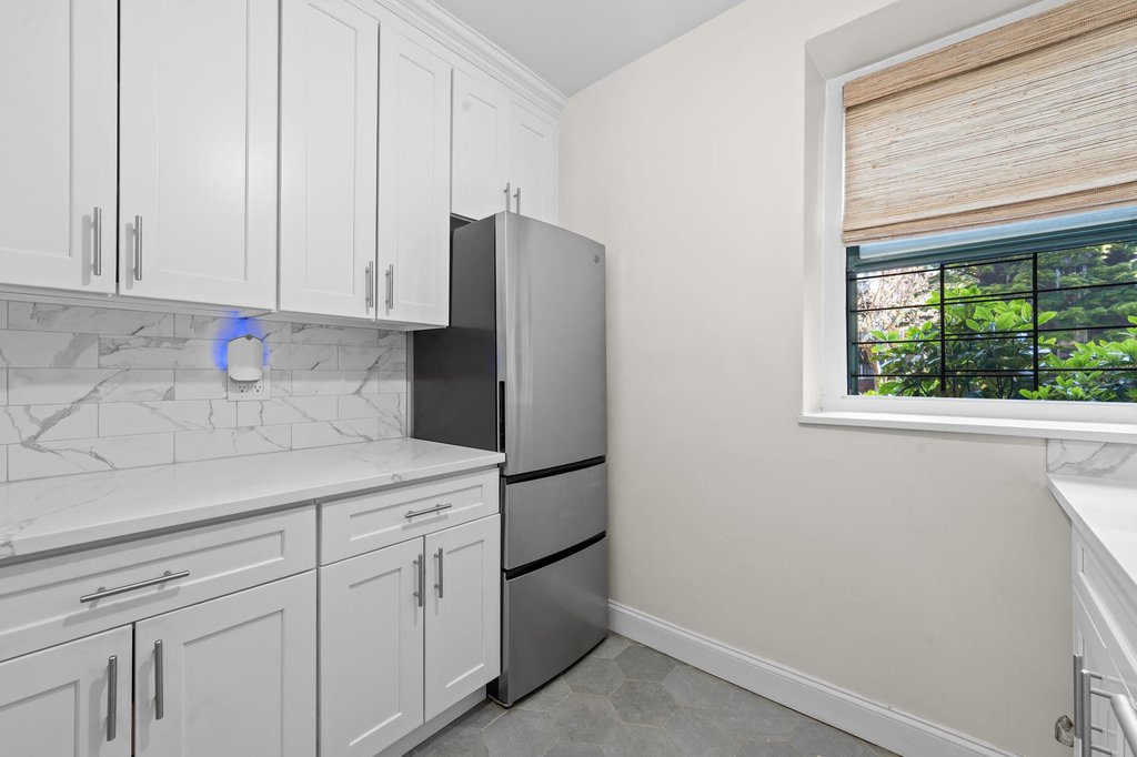 34-20 79th Street, Unit 1 photo 5