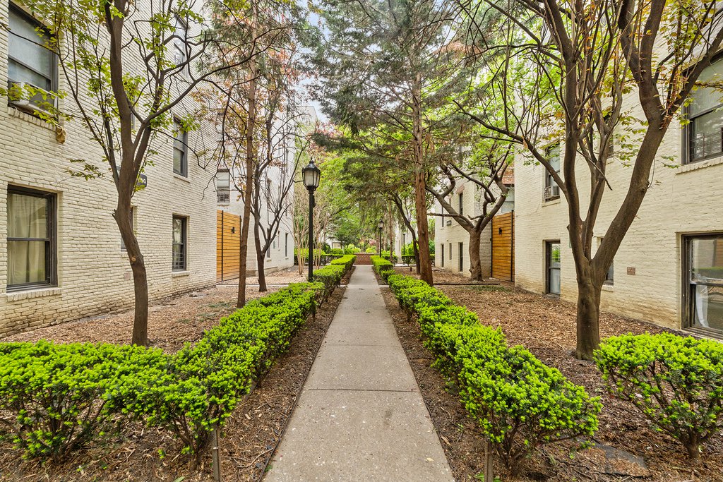 21-05 33rd Street, Unit 215835th photo 5