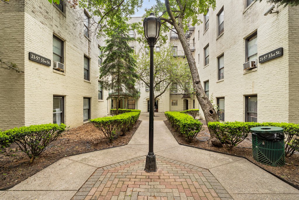21-05 33rd Street, Unit 215835th photo 10