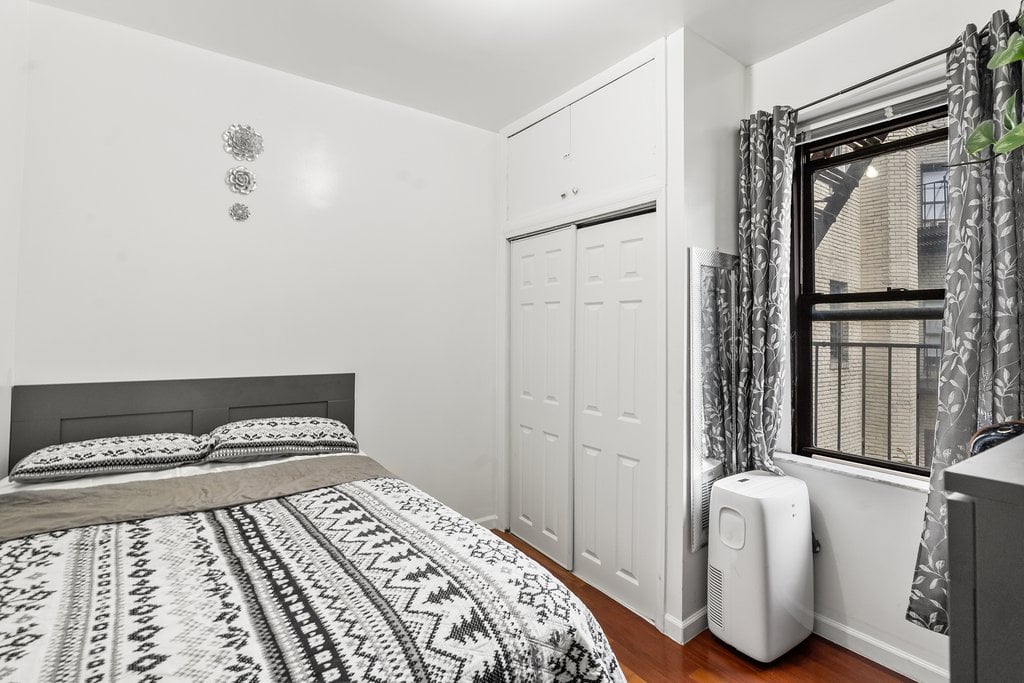 21-05 33rd Street, Unit 215835th photo 11