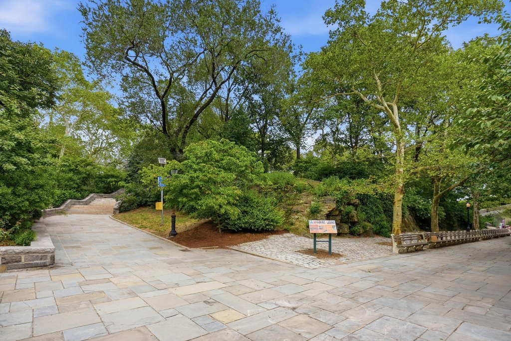 340 East 83rd Street, Unit 1A photo 12