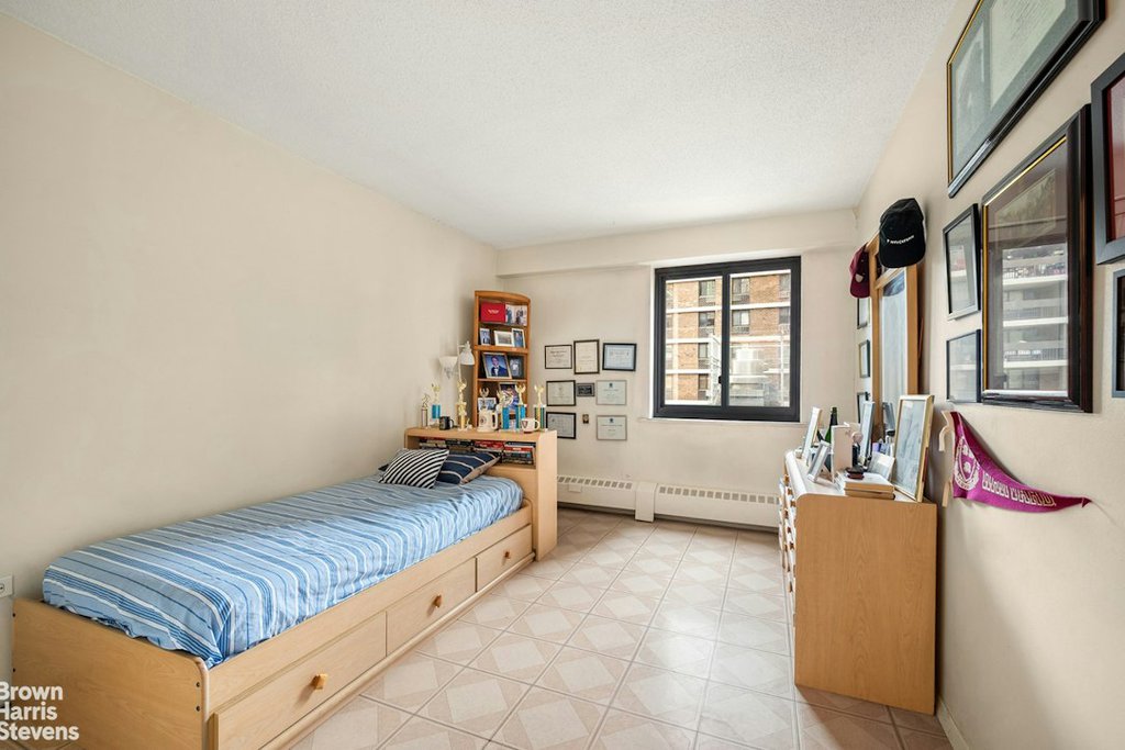 90 Beekman Street, Unit 3J photo 4