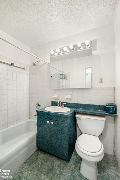 90 Beekman Street, Unit 3J photo 7