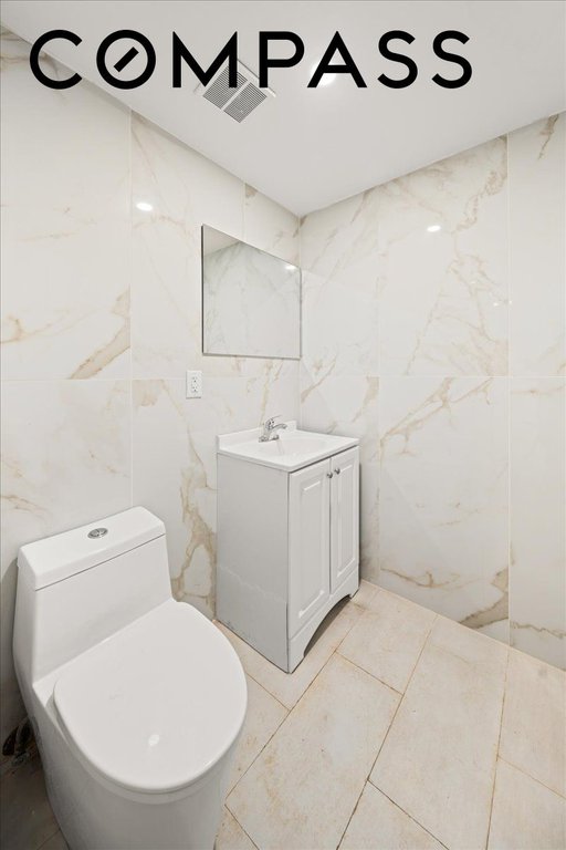 40 Schaefer Street, Unit 1A photo 6