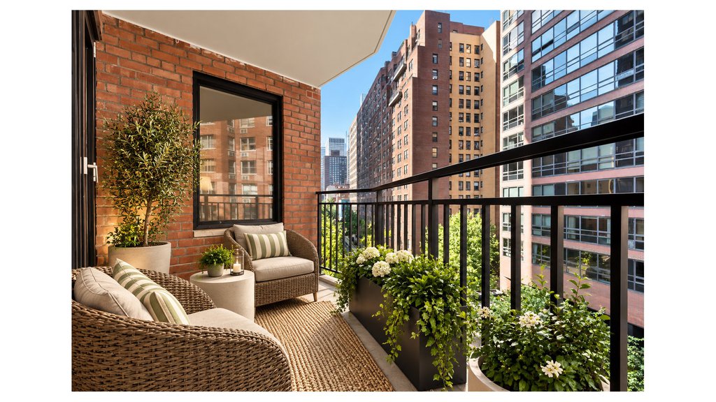 60 Sutton Place South, Unit 7KN photo 5