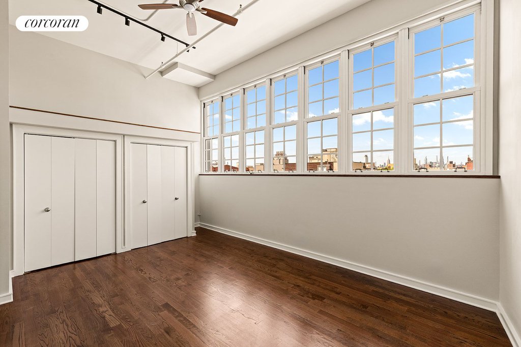 689 Myrtle Avenue, Unit 5I photo 8