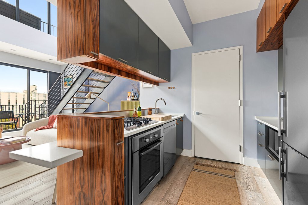 558 Fifth Avenue, Unit 5B photo 2