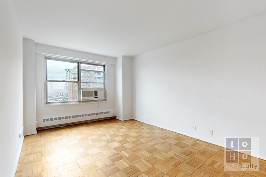570 Grand Street, Unit H1603 photo 2