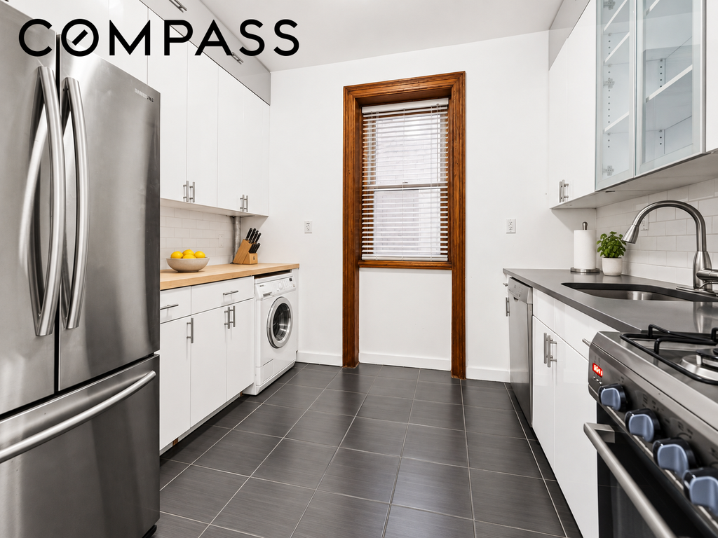 7 West 92nd Street, Unit 3A photo 2