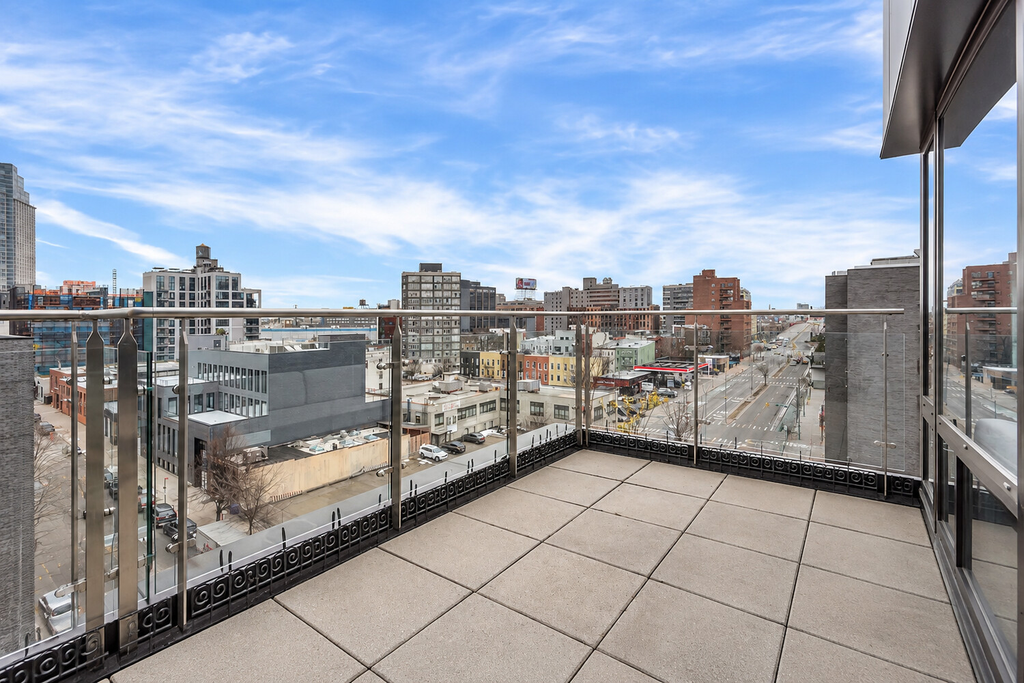 46-20 11th Street, Unit 7B photo 5