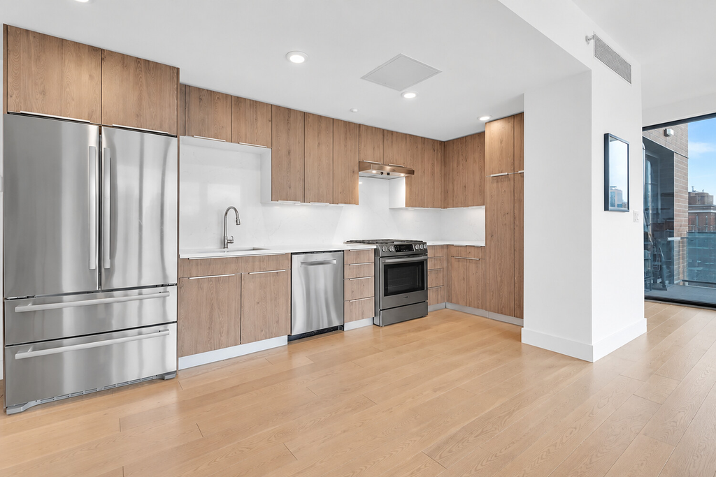 46-20 11th Street, Unit 7B photo 6