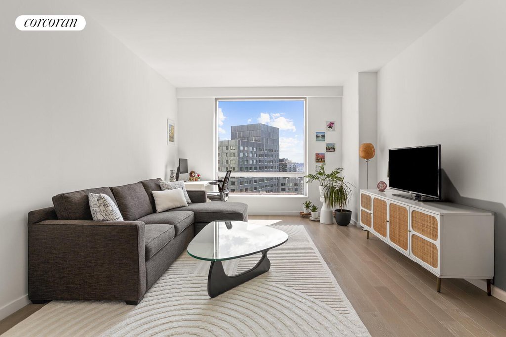 1 City Point, Unit 27J
