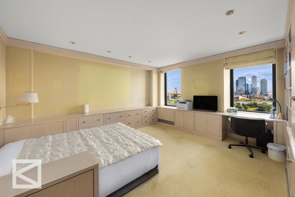 450 East 52nd Street, Unit 10 photo 29