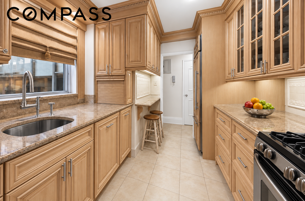 40 East 78th Street, Unit 6B photo 2