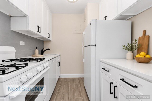 245 East 54th Street, Unit 7G photo 7