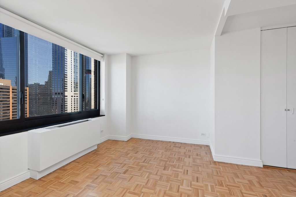 377 Rector Place, Unit 15C photo 5