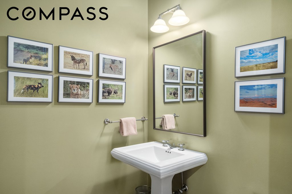 252 Seventh Avenue, Unit 9D photo 14