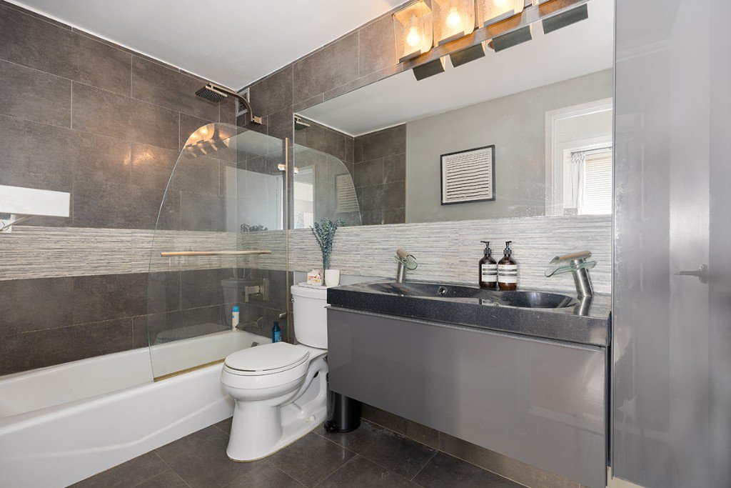 426 West Broadway, Unit 3b photo 18