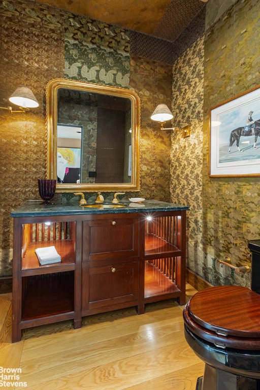 30 Beekman Place, Unit PH photo 11