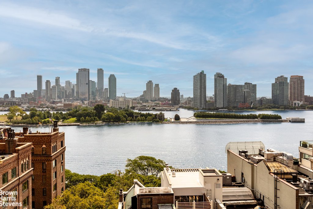 30 Beekman Place, Unit PH photo 13