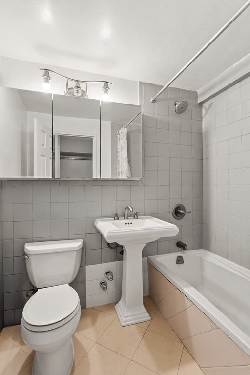408 West 57th Street, Unit 6G photo 11