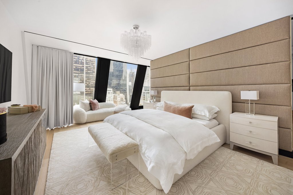 53 West 53rd Street, Unit 18B photo 9