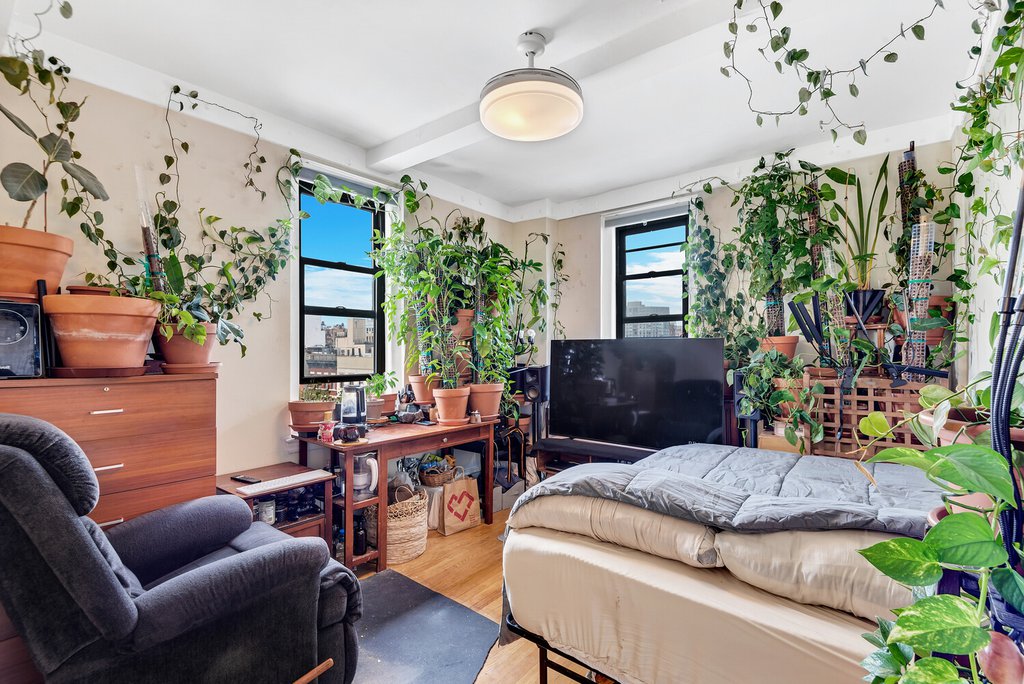 50 West 106th Street, Unit 8B photo 2