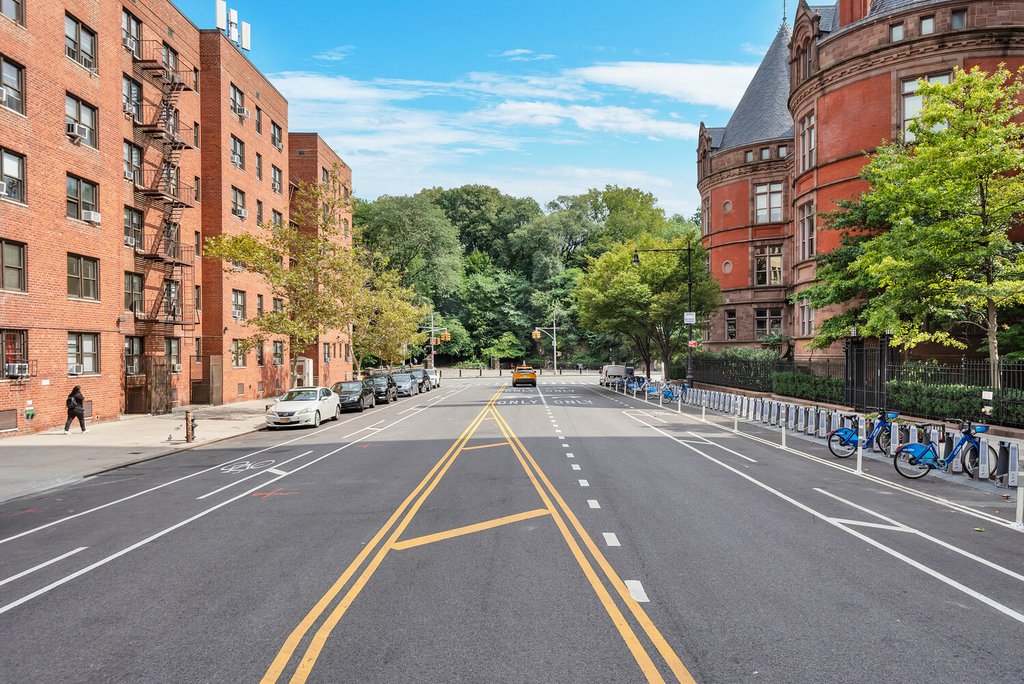 50 West 106th Street, Unit 8B photo 6