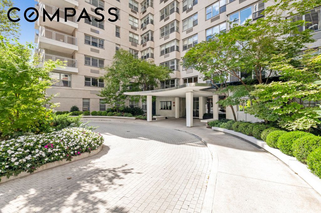 2 Fifth Avenue, Unit 11G photo 11
