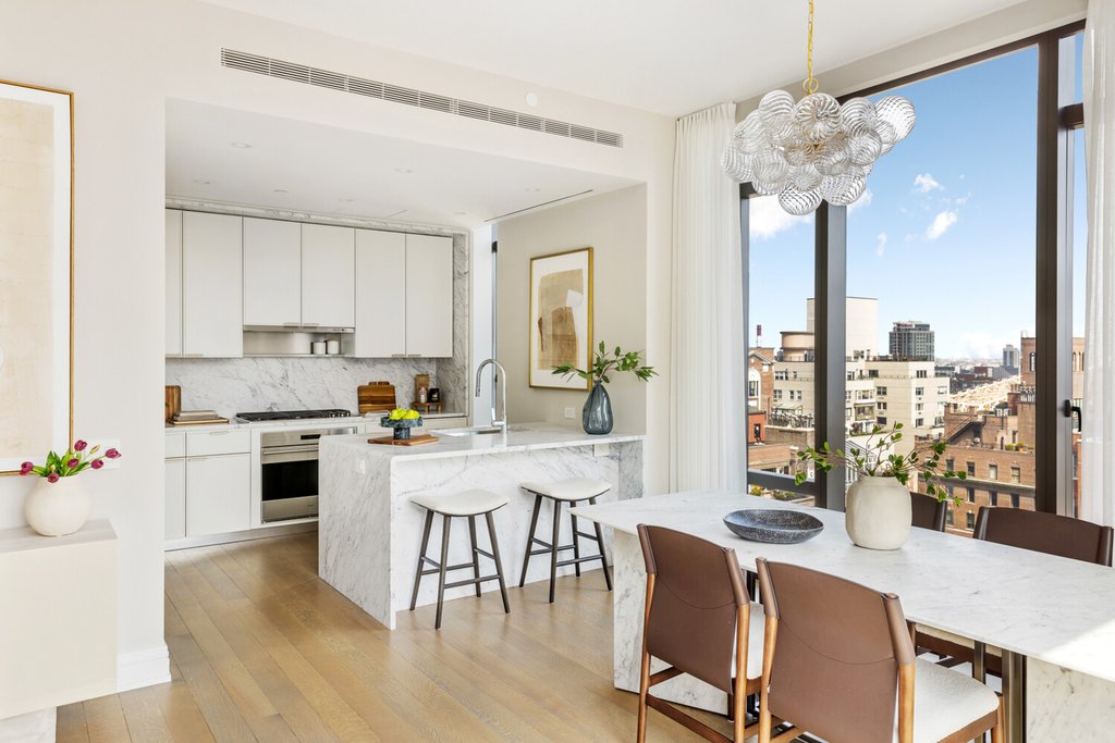 430 East 58th Street, Unit 31A photo 2