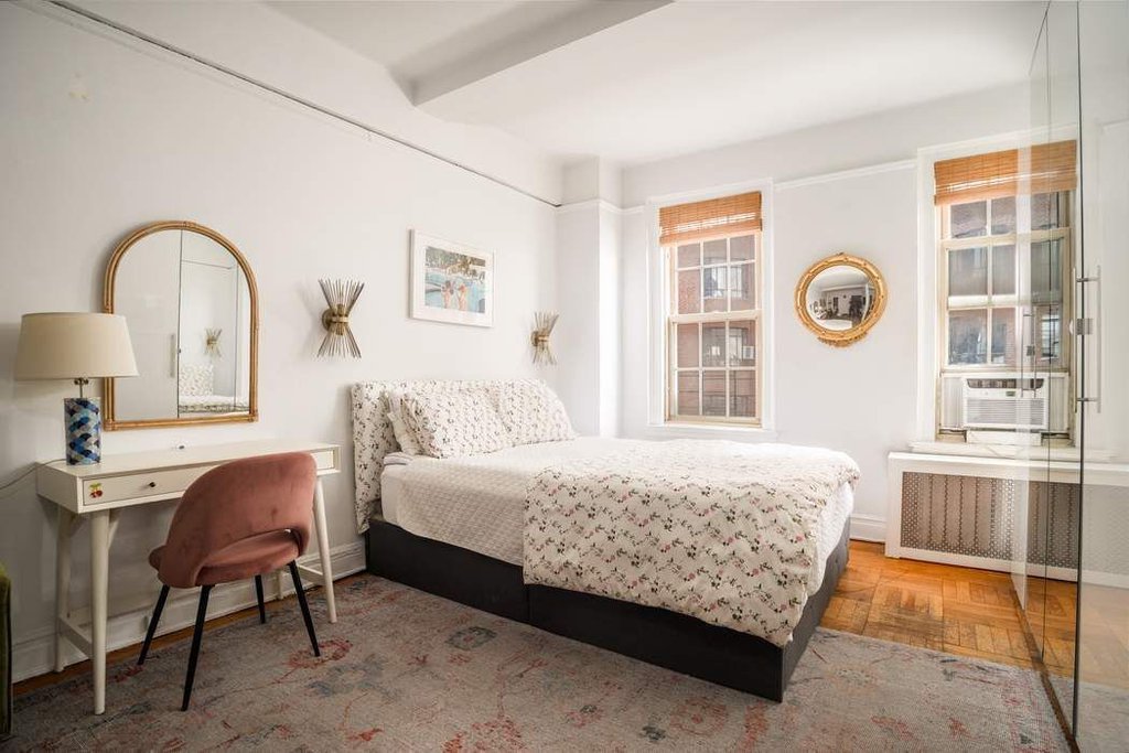 24 Fifth Avenue, Unit 811 photo 2