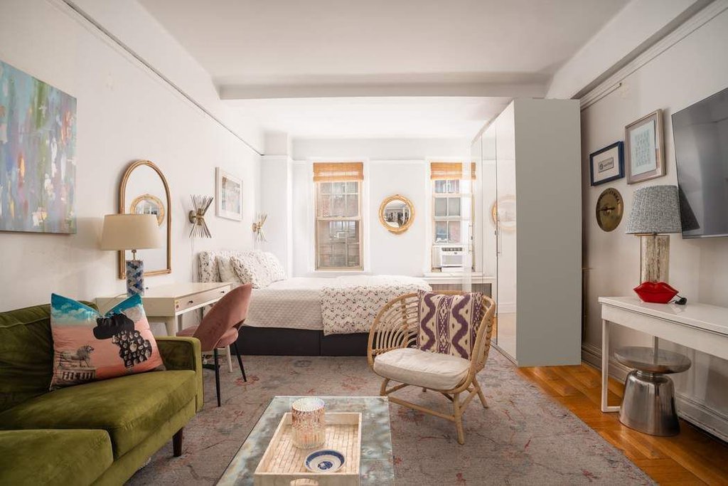 24 Fifth Avenue, Unit 811 photo 3