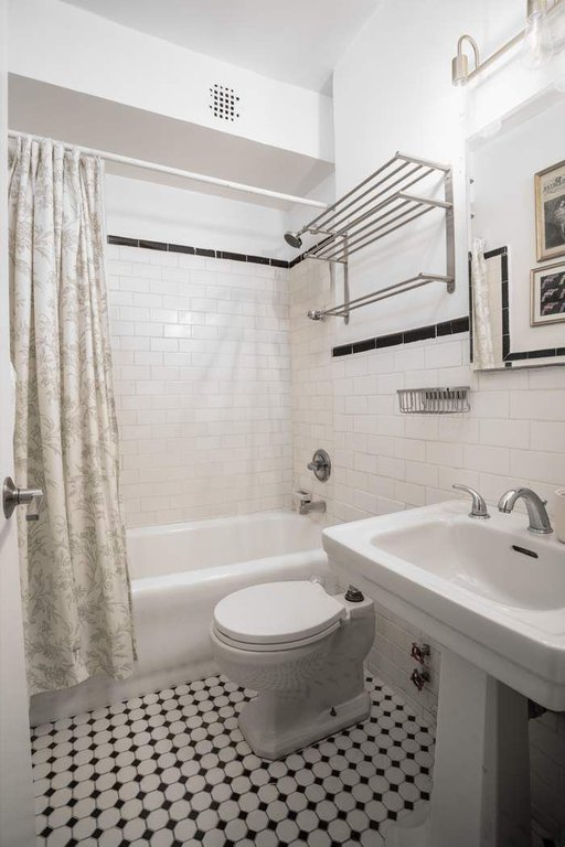 24 Fifth Avenue, Unit 811 photo 7