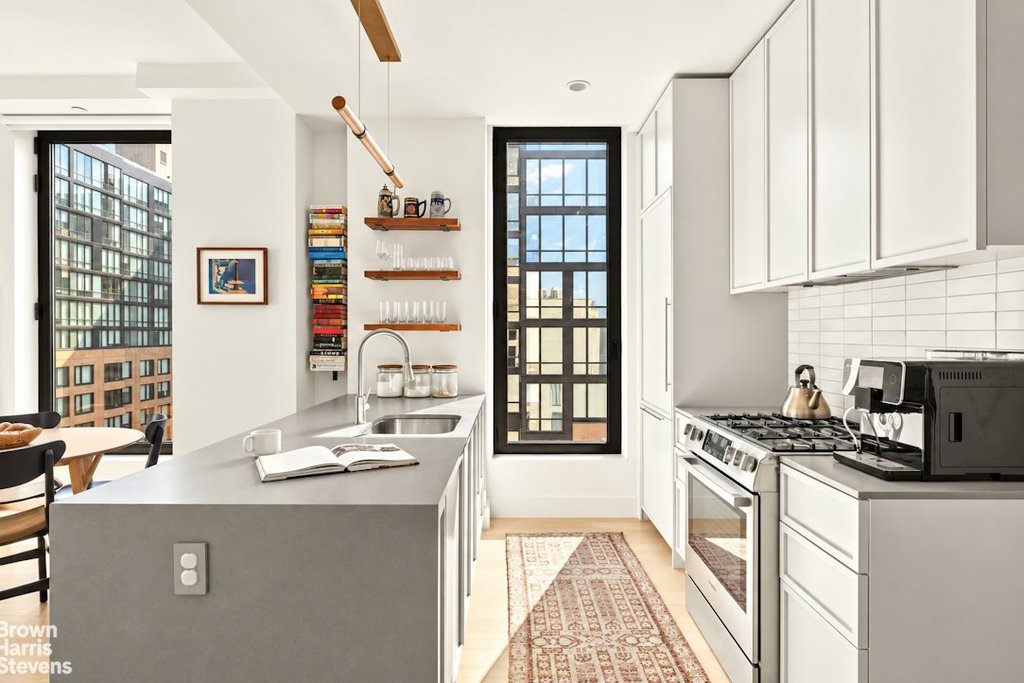 111 Montgomery Street, Unit 12F photo 4