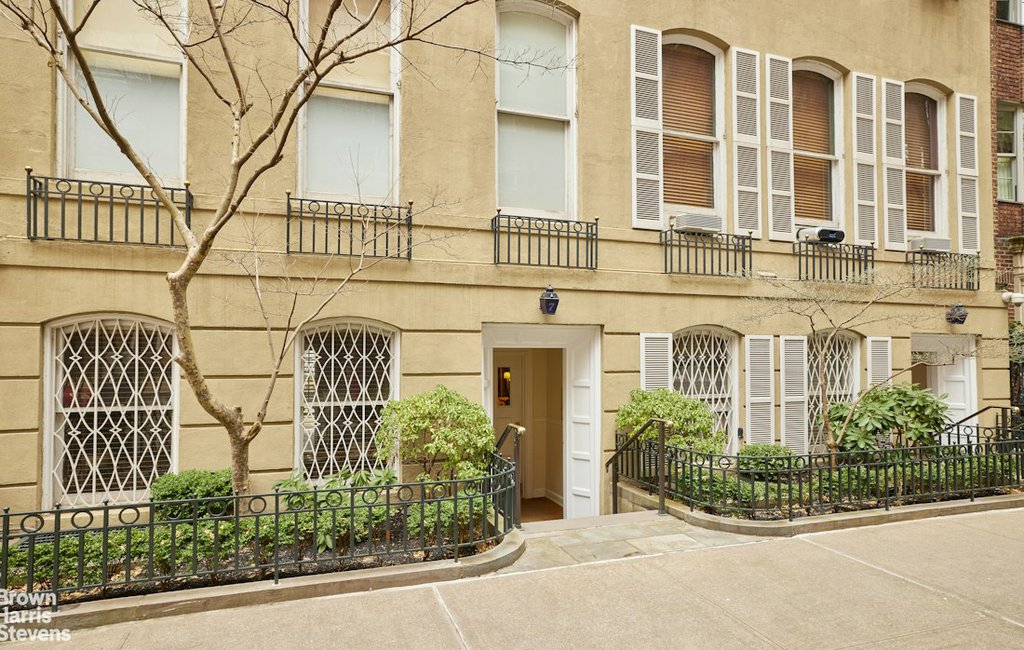 1 Beekman Place, Unit 705 photo 6